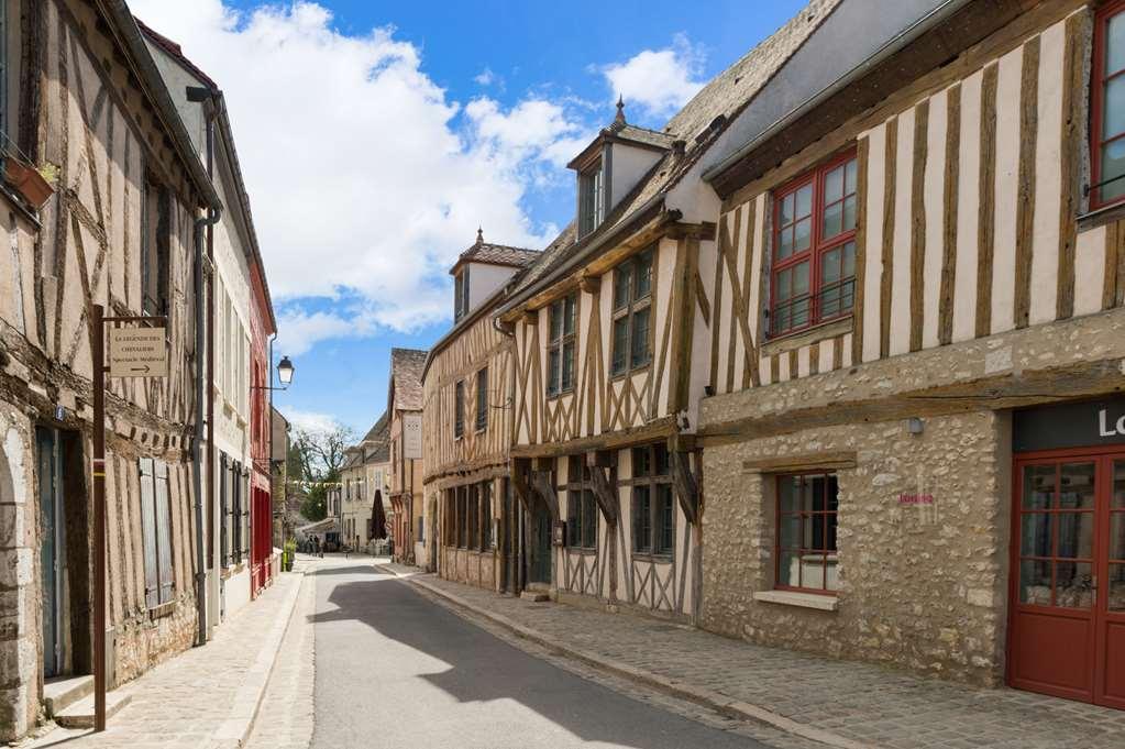 Hotel Ogaux Vieux Remparts Provins Exterior foto