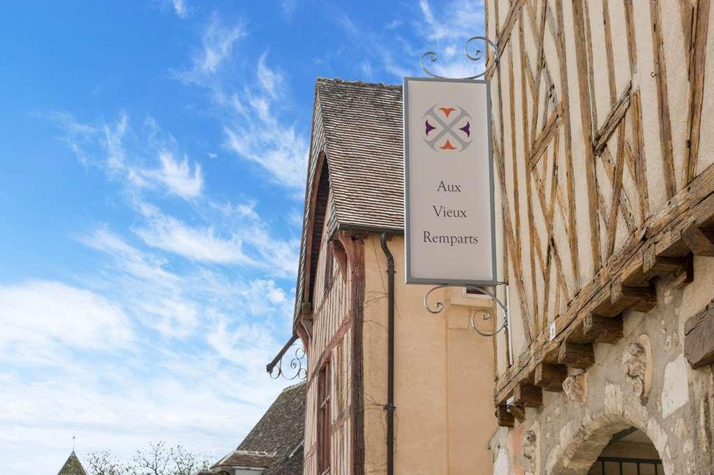 Hotel Ogaux Vieux Remparts Provins Exterior foto