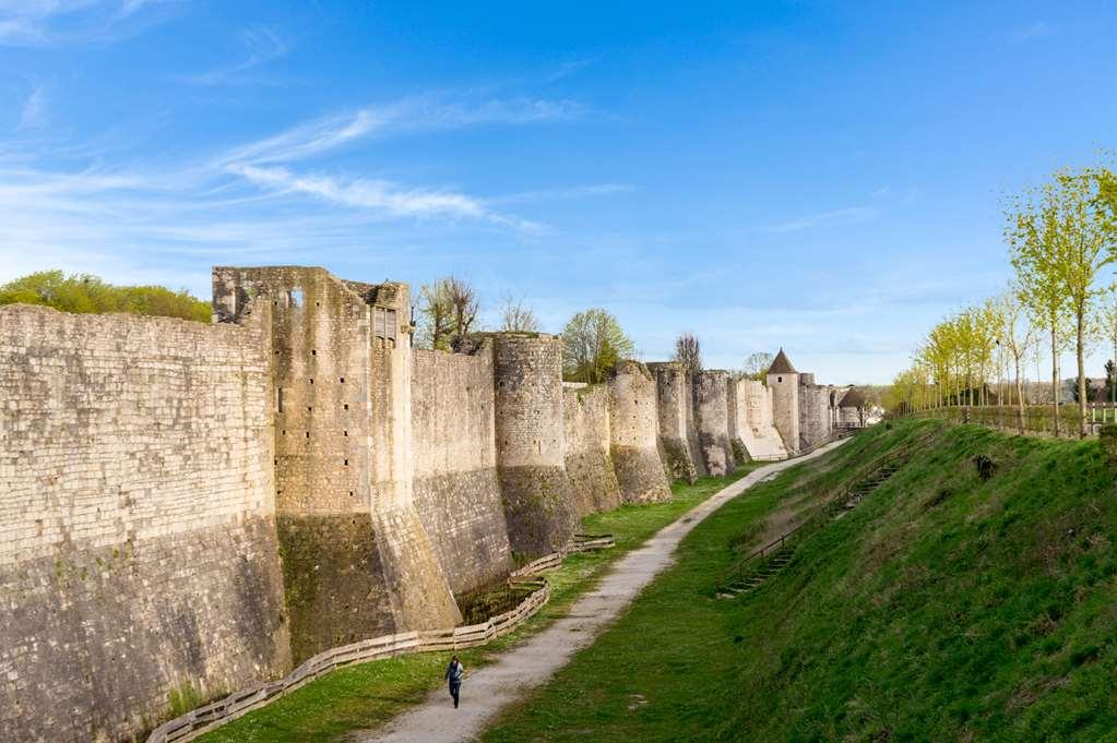 Hotel Ogaux Vieux Remparts Provins Exterior foto